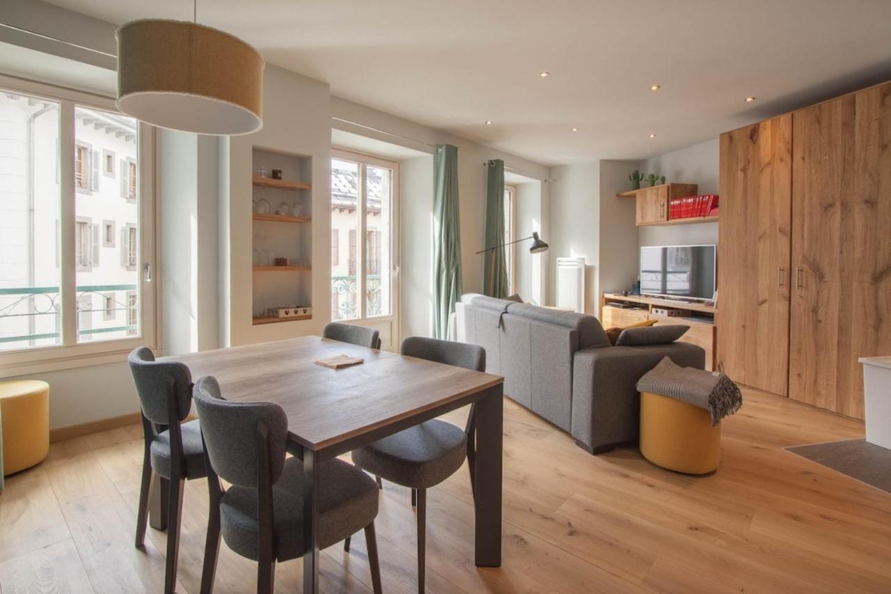 Les Aiguilles- Town Centre Luxury 2 Bedroom Apartment Шамони Екстериор снимка
